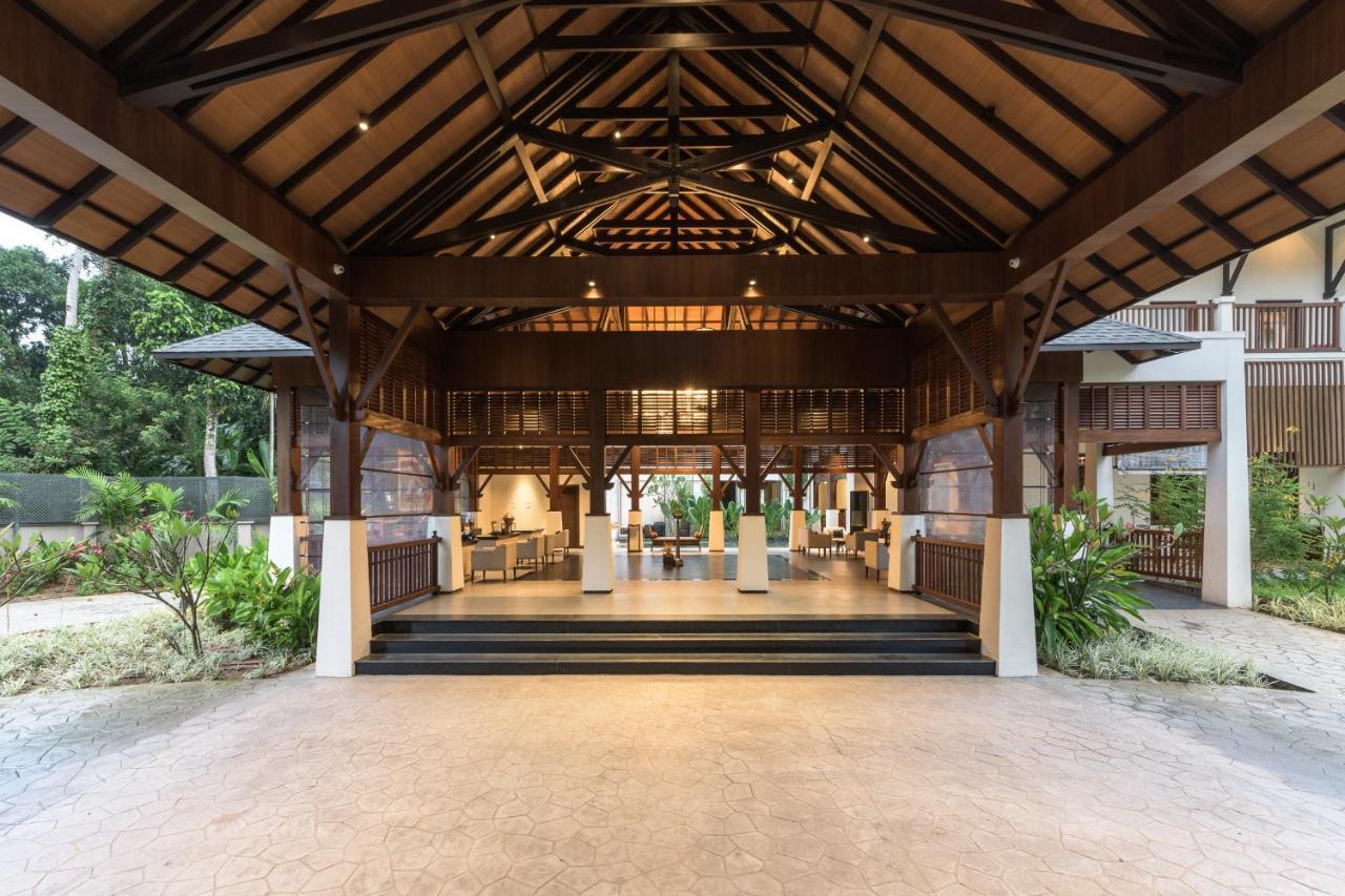 Club Mahindra Ashtamudi Hotell Nīndakara Exteriör bild